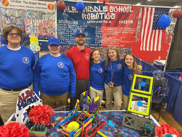 7—MCPSS-Robotics-Teams-at-U.S