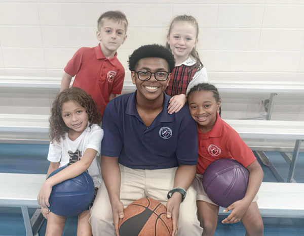 30–Government-Street-Christian-Students-Teaches-Basketball-Skills 30–Government-Street-Christian-Students-Teaches-Basketball-Skills