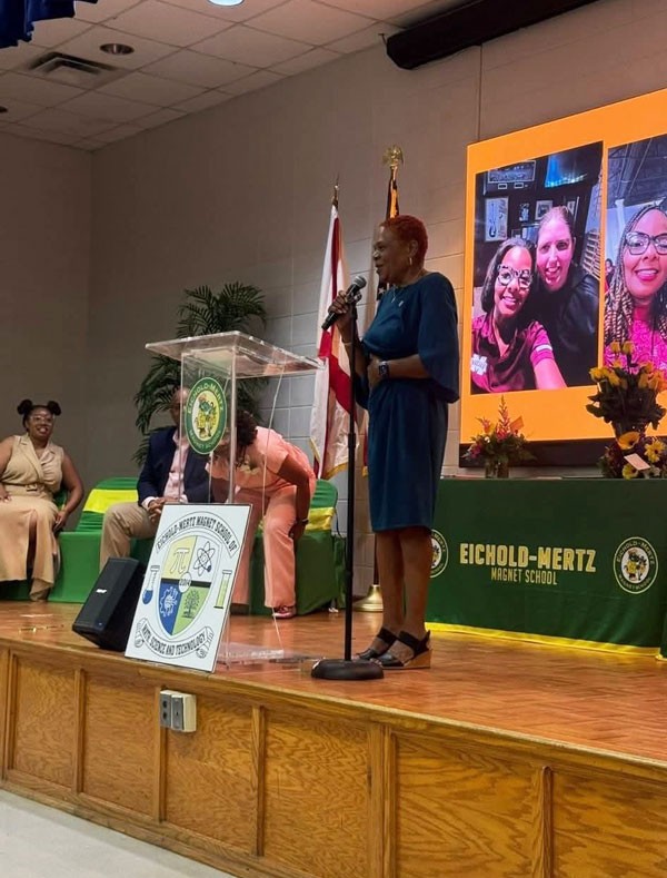 25–Eichold-Mertz-Magnet-School-Celebrates-National-Principal’s’-Month 25–Eichold-Mertz-Magnet-School-Celebrates-National-Principal’s’-Month