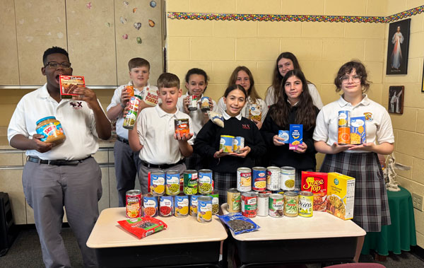 3–St.-Pius-X-Collects-Goods-for-St