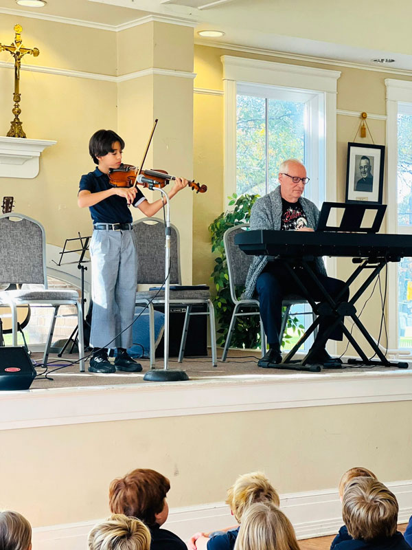 9–St.-Mary’s-Students-Celebrate-Christmas-with-Music 9–St.-Mary’s-Students-Celebrate-Christmas-with-Music