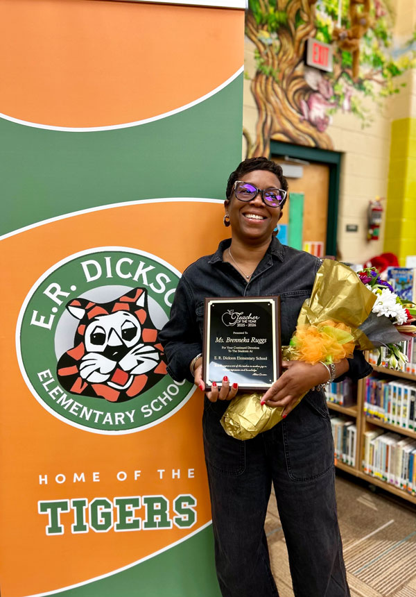 19–E.R.-Dickson's-Teacher-of-the-Year 19–E.R.-Dickson's-Teacher-of-the-Year