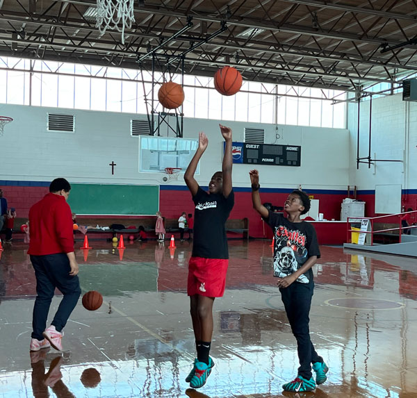 1–Basketball-at-Little-Flower-Catholic-School