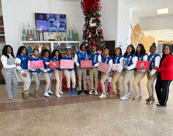 35–Mobile-County-Public-Schools-Stuff-the-Bus 35–Mobile-County-Public-Schools-Stuff-the-Bus