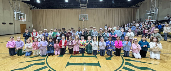 39—St.-Ignatius-Second-Graders-Lead-School-Rosary