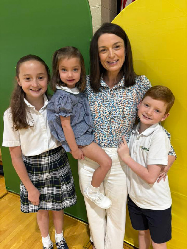 10–St.-Ignatius-Celebrates-Moms!
