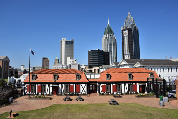Colonial-Fort-Condé1
