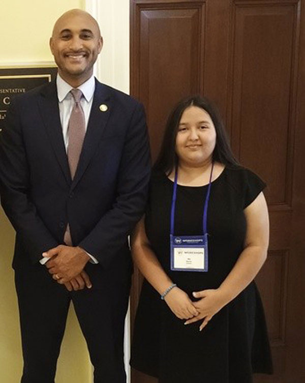24–Murphy-High-Student-Attends-Congressional-Seminar